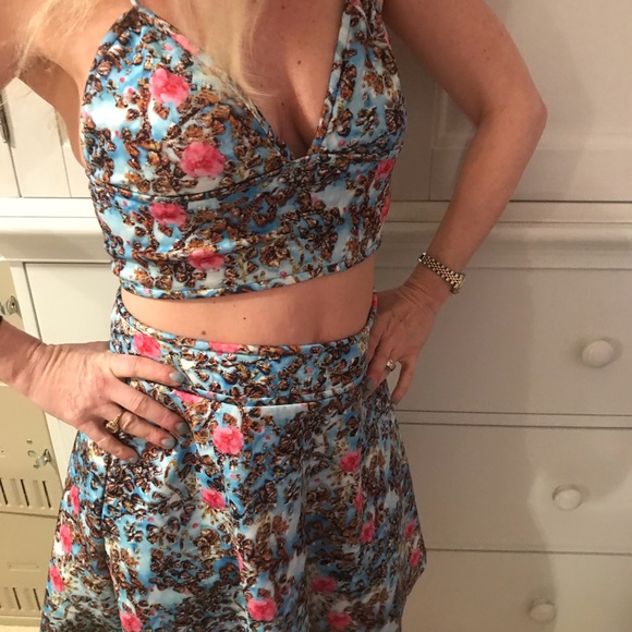 Latiste floral two piece - Picture 2 of 3